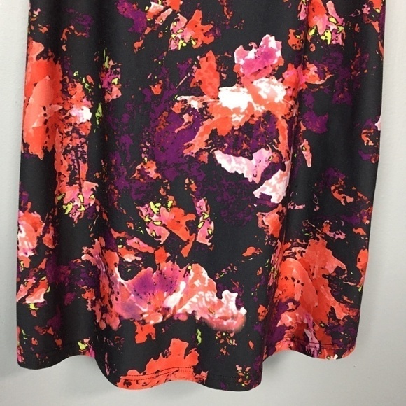 FABLETICS Mosa Tank Top in Impasto Floral Print - Picture 6 of 11